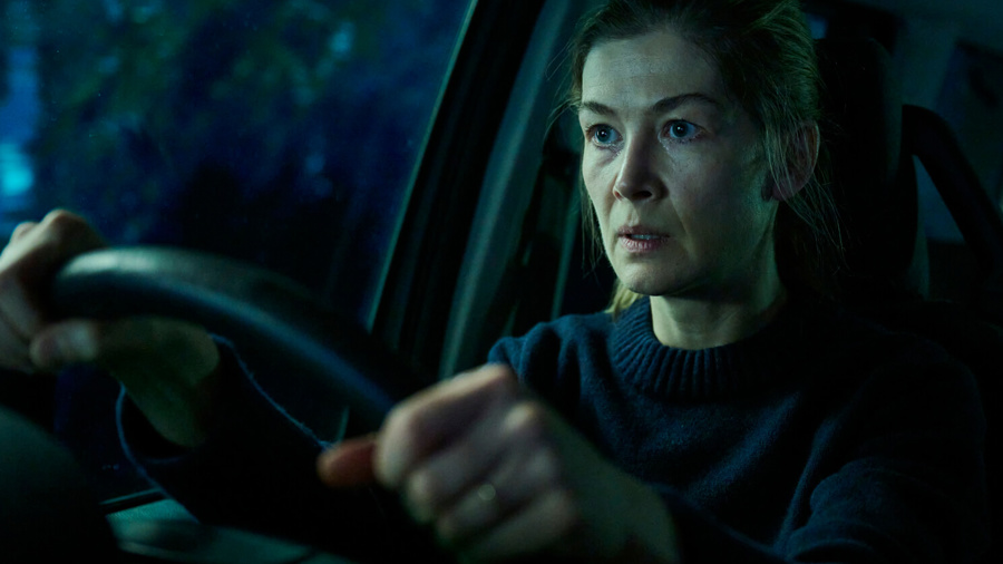 Film thumbnail 'Hallow Road'