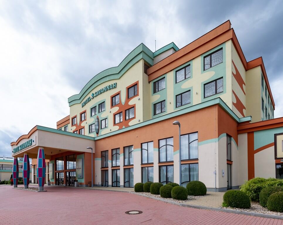 Obrázek /media/wuwd4lto/hotel_savannah_01.jpg