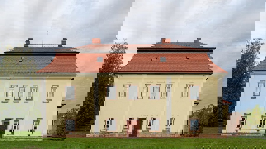 Ilustrační obrázek článku 'Hněvčeves Rectory'