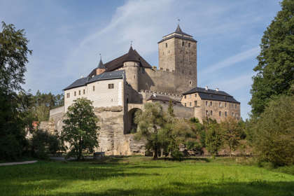 Image /media/yoebq3si/hrad-kost-pohled-zvenku.jpg