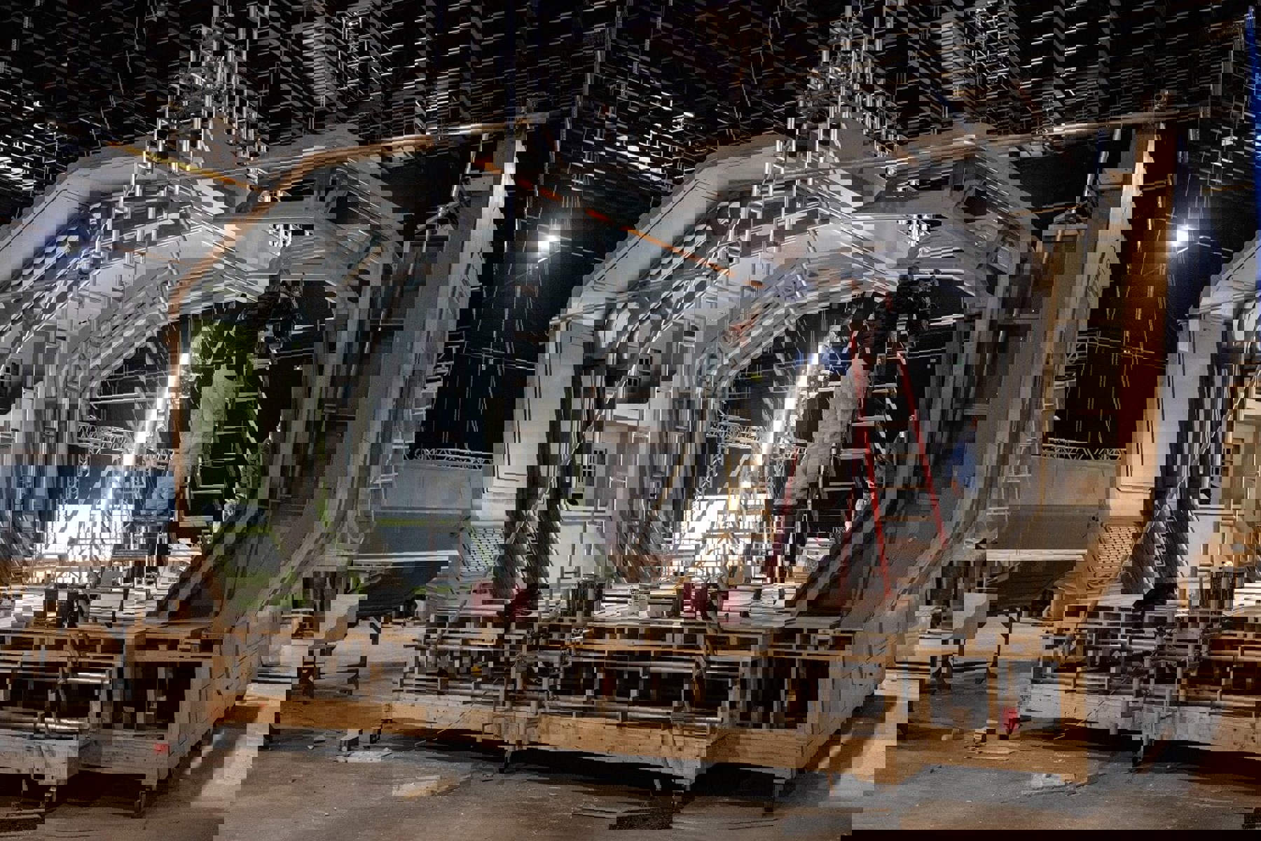 Obrázek /media/yxcnyr54/foundation_207_s00485f-malá.jpg