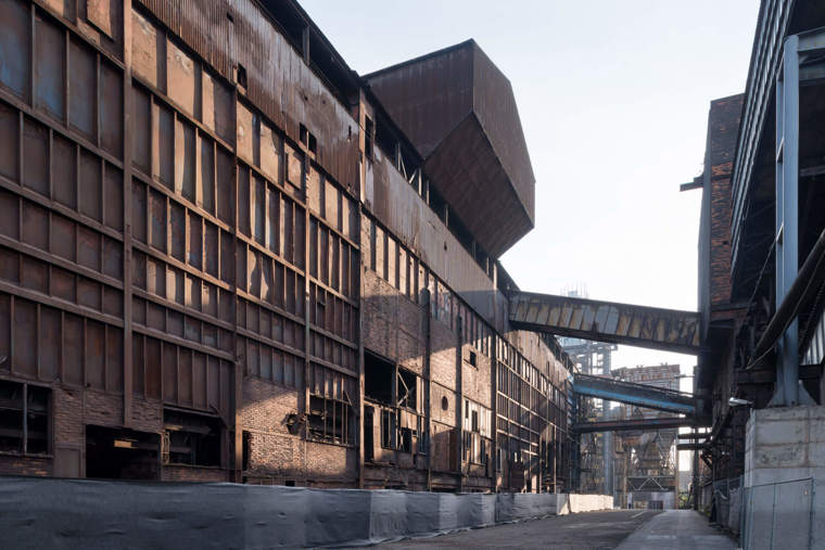 Image /media/zjeaysu3/vítkovické-železárny-zásobníky-rudy-b.jpg