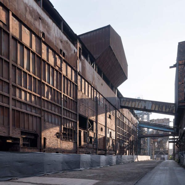 Image /media/zjeaysu3/vítkovické-železárny-zásobníky-rudy-b.jpg