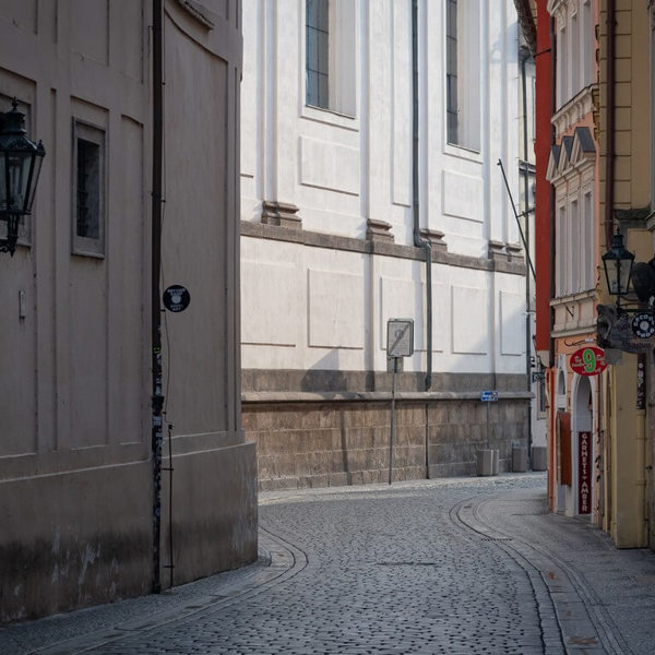 Obrázek /media/zksdohr4/prague_streets_77.jpg